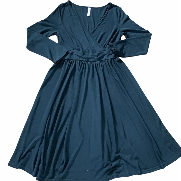 Tickled teal Dresses & Skirts - Tickled teal Midi Black Dress Ribbed Size Large
